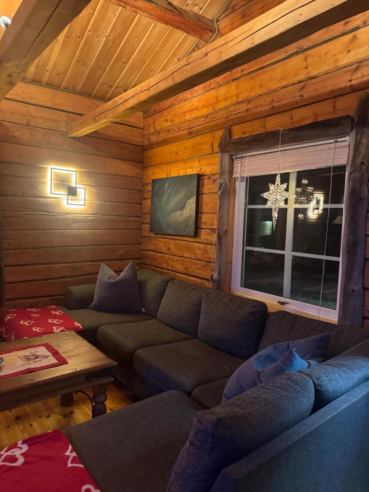 Cottage With Good Standard Next To Neiden River ภายนอก รูปภาพ