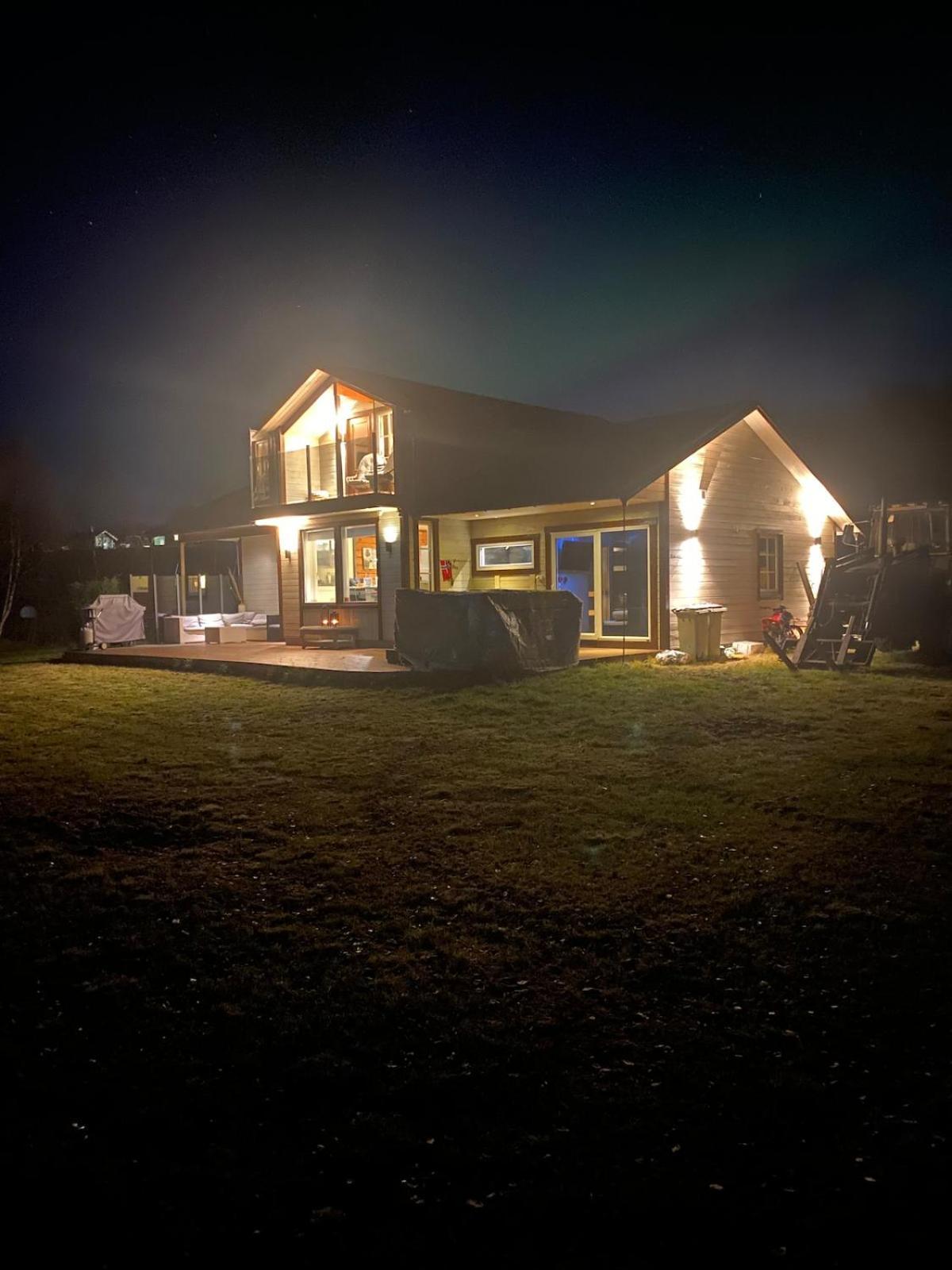 Cottage With Good Standard Next To Neiden River ภายนอก รูปภาพ