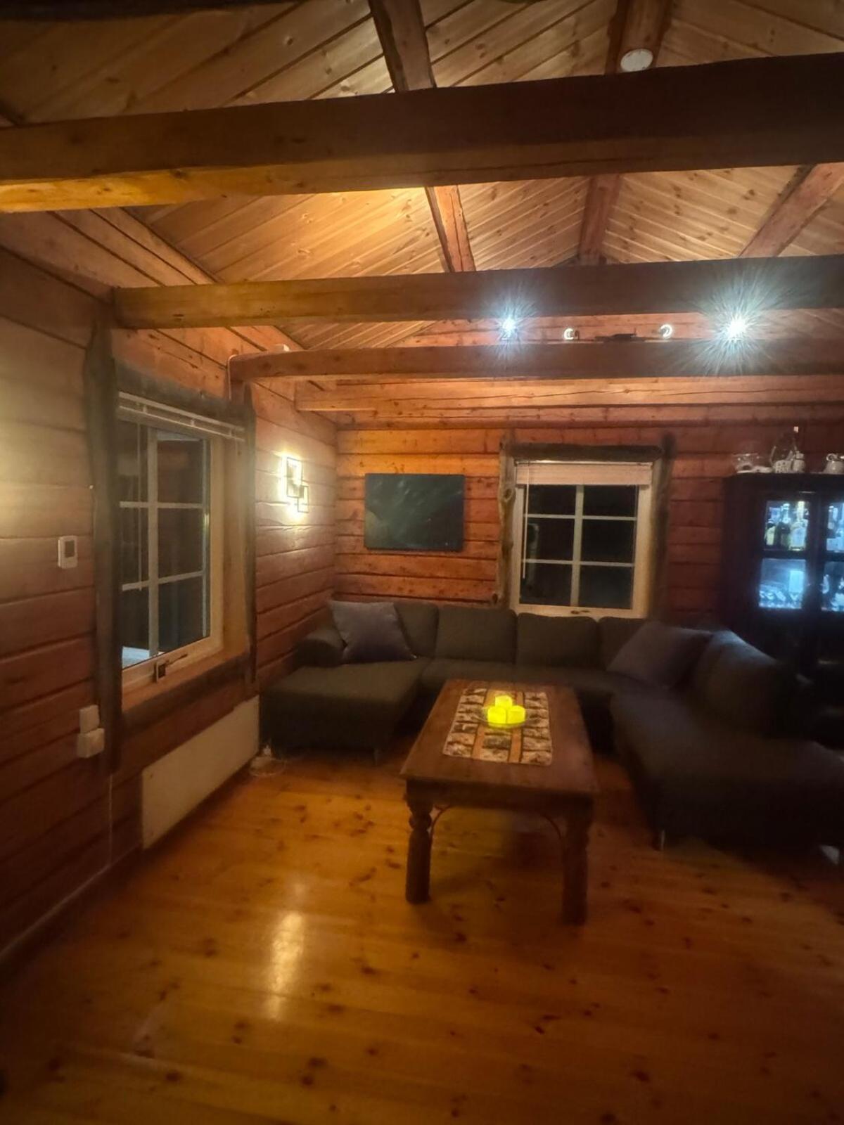 Cottage With Good Standard Next To Neiden River ภายนอก รูปภาพ